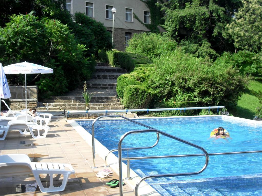 Балнеохотел "Люляци" Vrabtsite Exterior photo